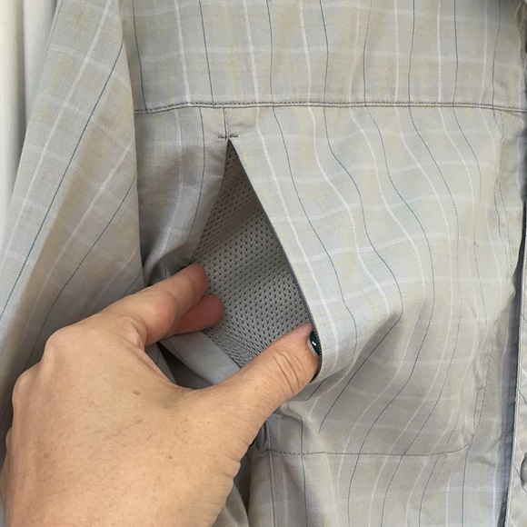 Arc’teryx Men’s Long Sleeve Button Down size XL - Picture 4 of 12